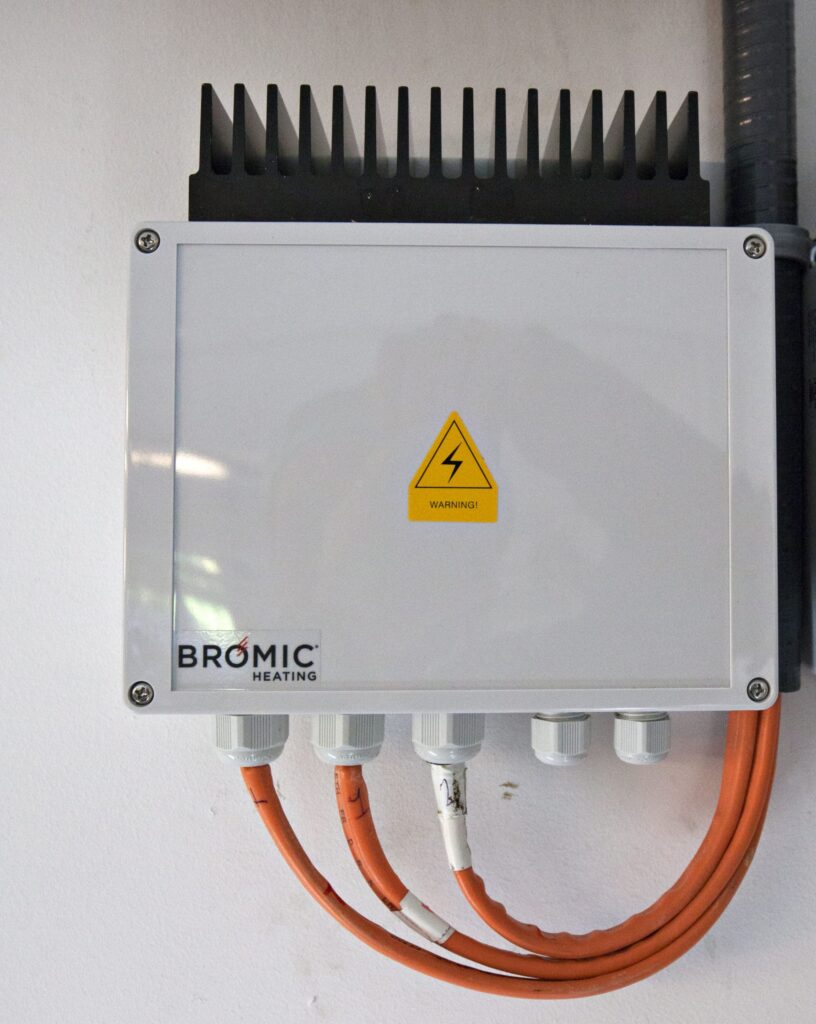Bromic Dimmer Controller Installed